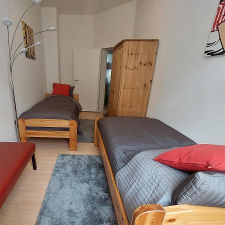 Schoene Zwei-Zimmer-Wohnung "W2" Mit 4 Einzelbetten Und Wlan In Zwenkau Bei Leipzig Im Neuseenland Ngoại thất bức ảnh