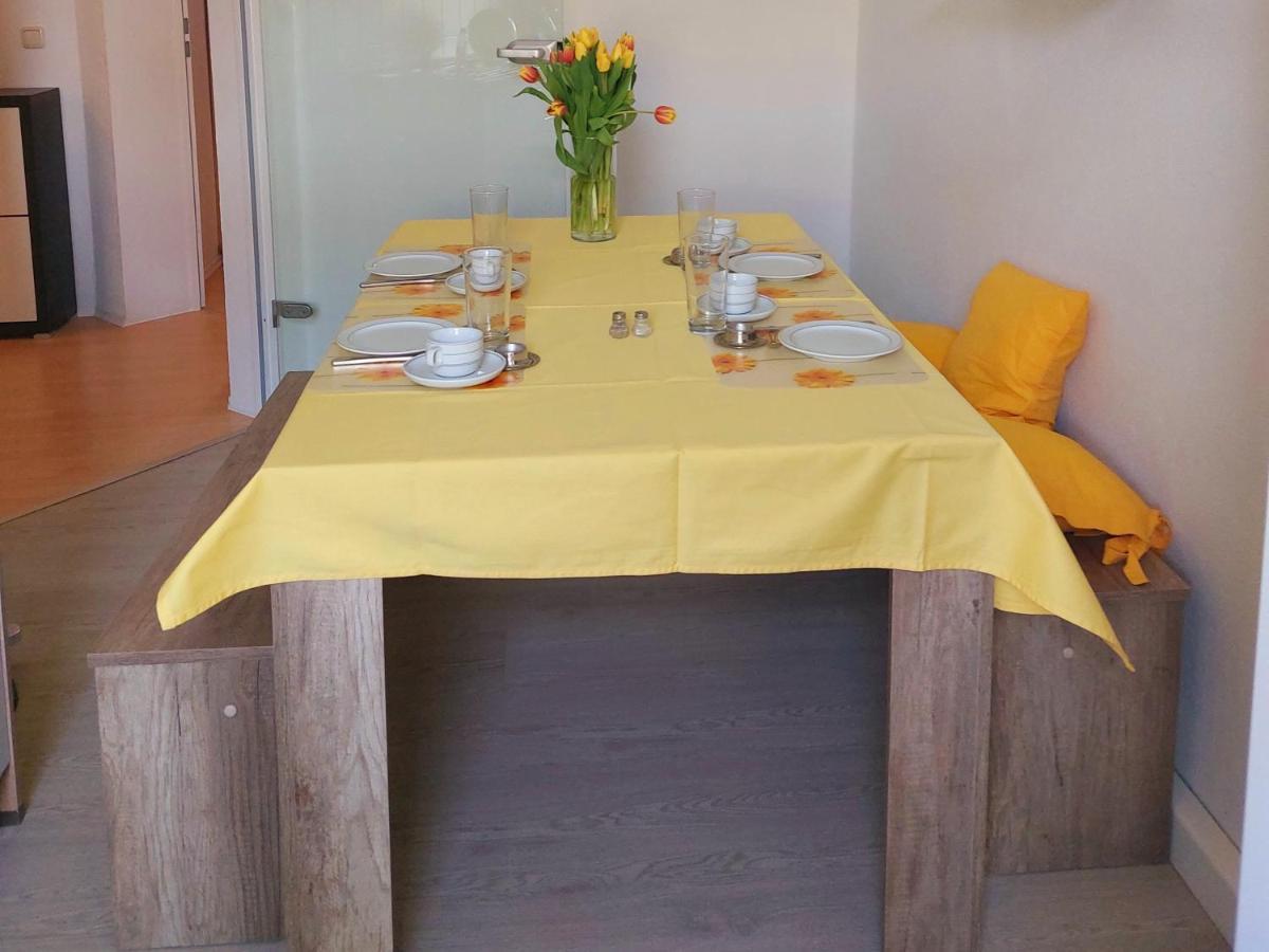 Schoene Zwei-Zimmer-Wohnung "W2" Mit 4 Einzelbetten Und Wlan In Zwenkau Bei Leipzig Im Neuseenland Ngoại thất bức ảnh